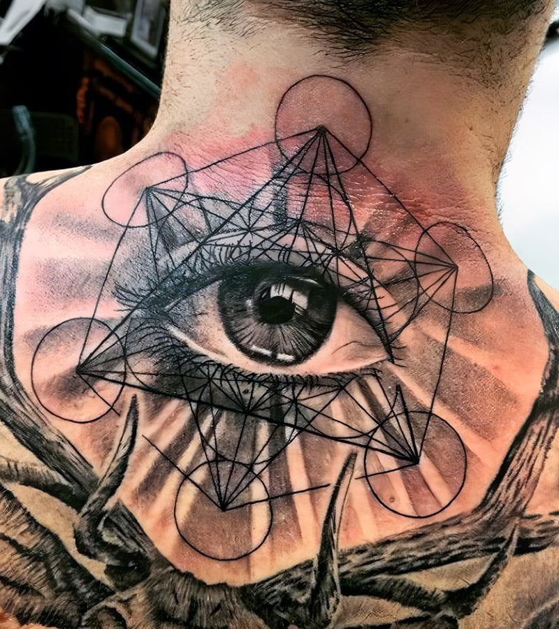 tatuajes de ojos para hombres 9